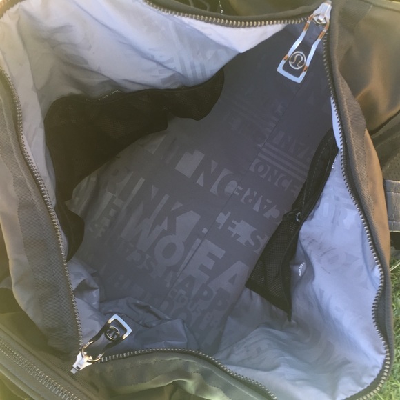 Lululemon legendary duffel - Picture 7 of 8